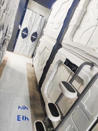 met a space pod phrom phong