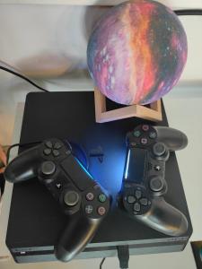 met a space pod phrom phong