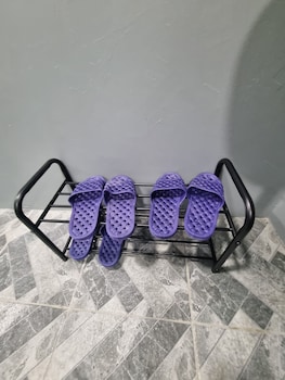 met a space pod phrom phong