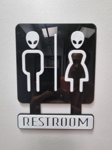 met a space pod phrom phong