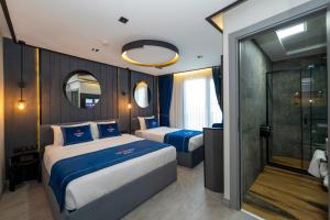 the private airport hotel