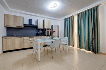 1 bedroom apartment sliema tigne suites