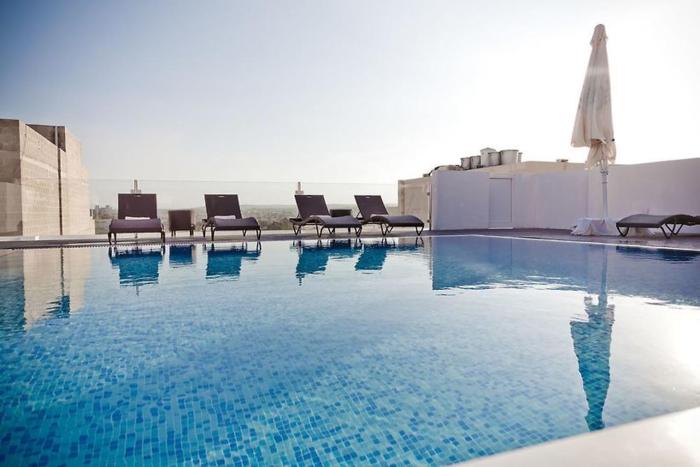 1 bedroom apartment sliema tigne suites