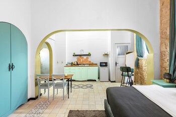 helios boutique suites by la finca hotel