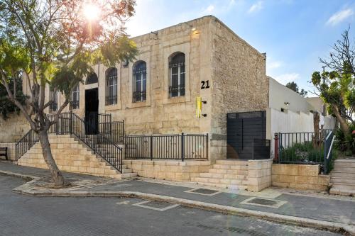 helios boutique suites by la finca hotel