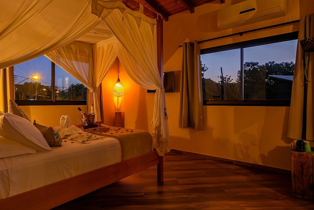 shiva boutique hotel praia do rosa