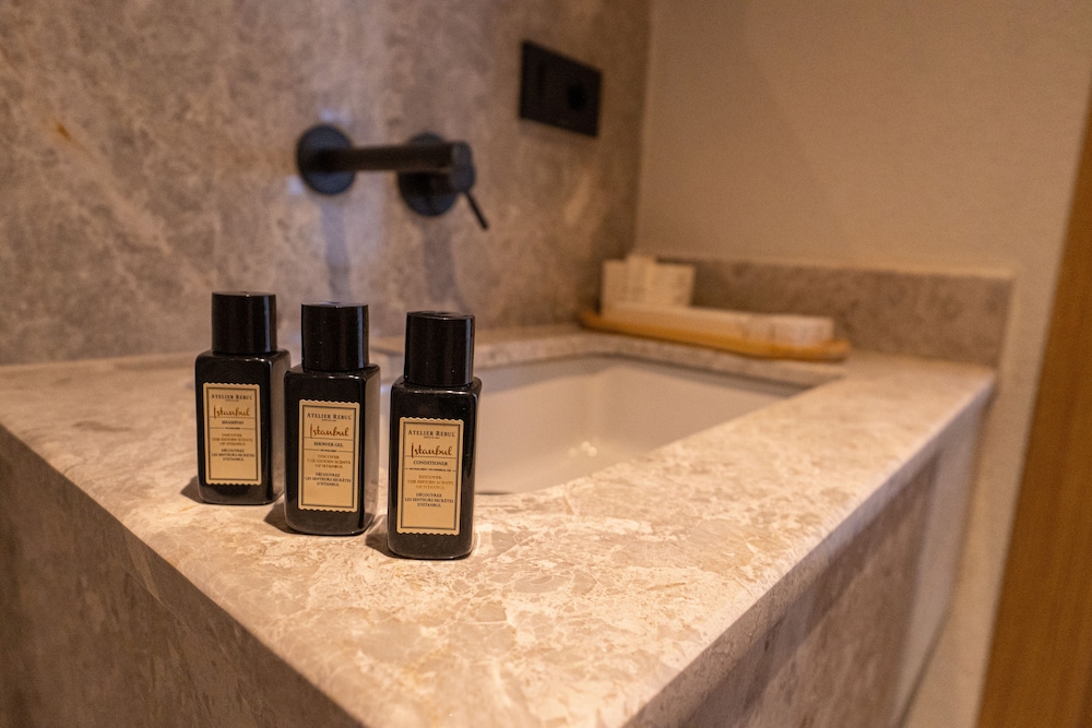 leone cunda edition otel
