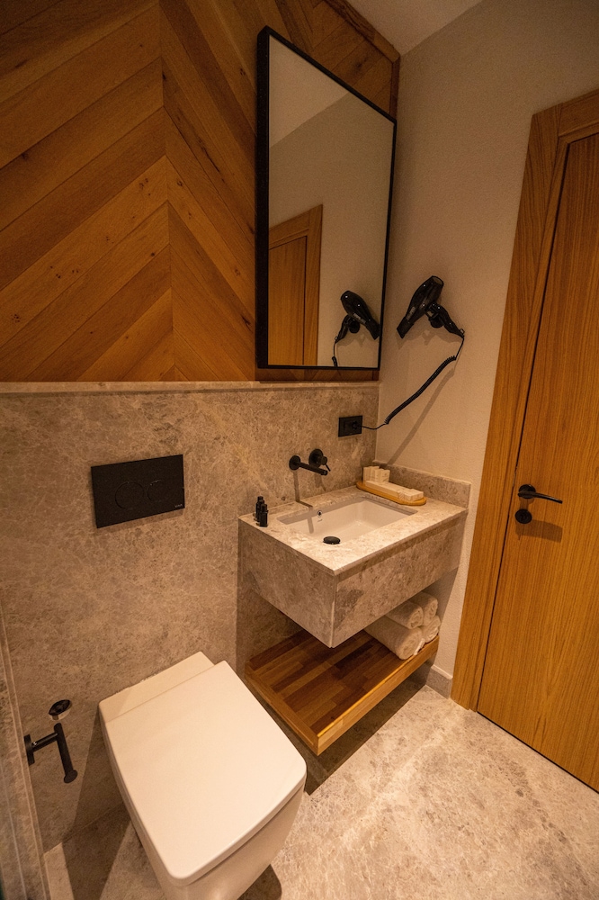 leone cunda edition otel