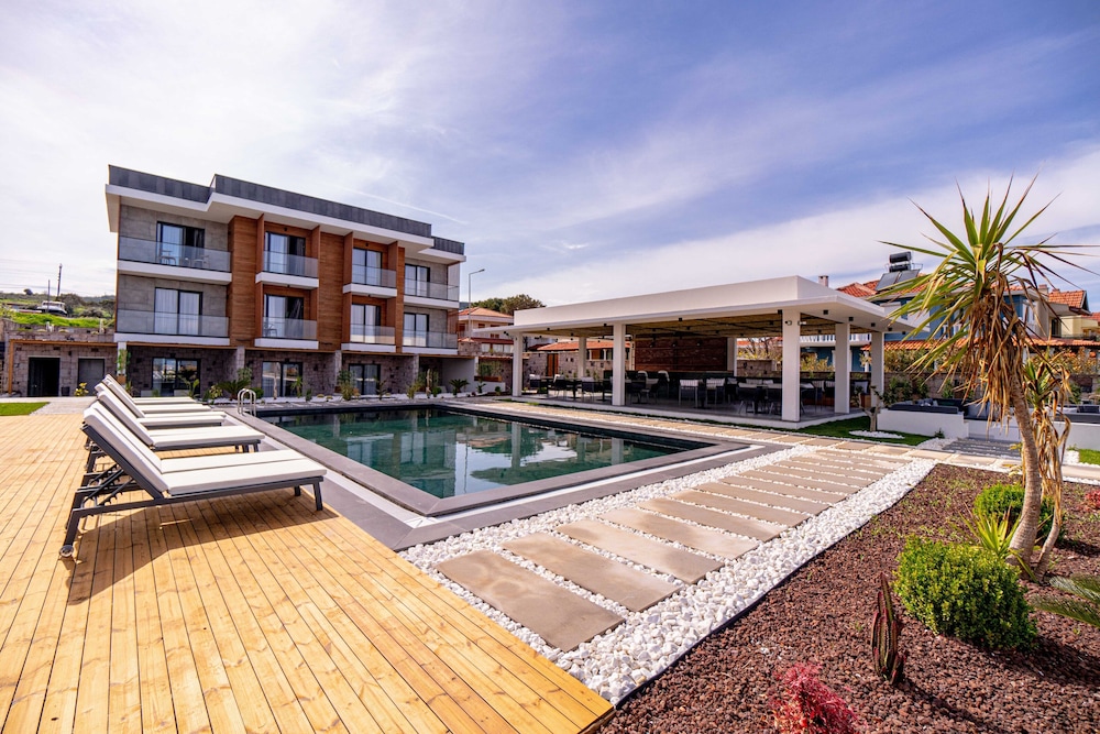 leone cunda edition otel