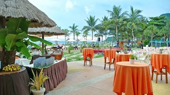 sizihwan sunset beach resort