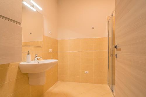 le alpi bedandliving