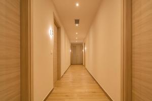 le alpi bedandliving