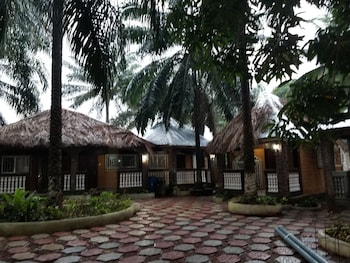 tariqs resort and restaurant