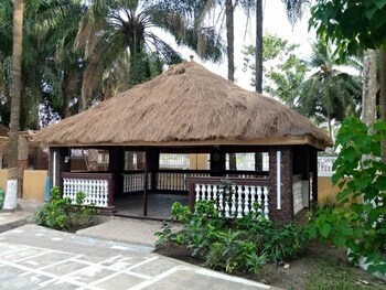 tariqs resort and restaurant