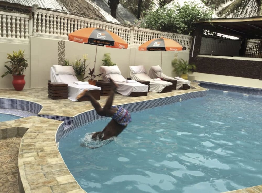 tariqs resort and restaurant