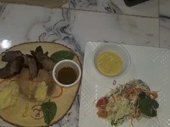 tariqs resort and restaurant