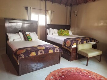 tariqs resort and restaurant