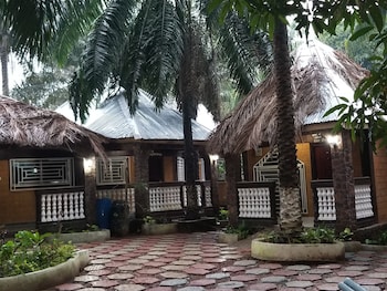 tariqs resort and restaurant