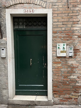 ca rialto house
