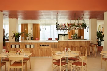 okko hotels paris rosa parks