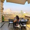 crowne pyramids view inn