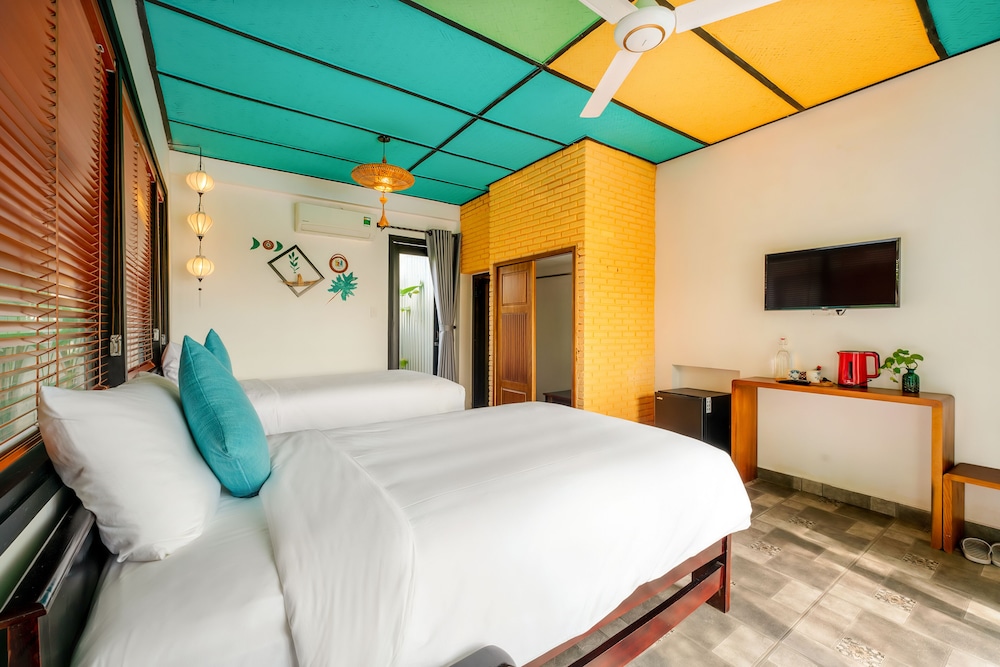 sunkissed paddy hoi an villa