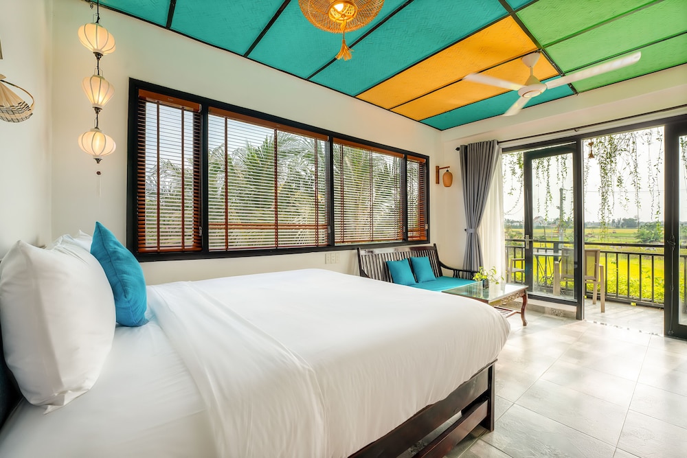 sunkissed paddy hoi an villa