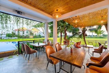 sunkissed paddy hoi an villa