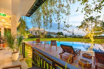 sunkissed paddy hoi an villa