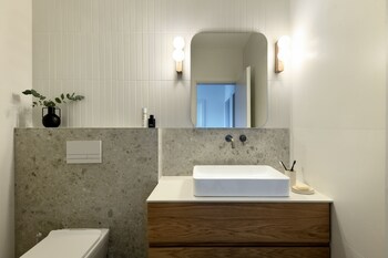 stunning 2br apartment in beeri