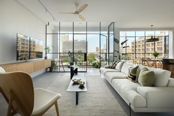 stunning 2br apartment in beeri