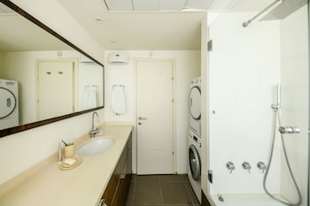 stunning 2br apartment in beeri