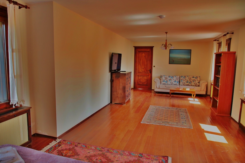 the mira house