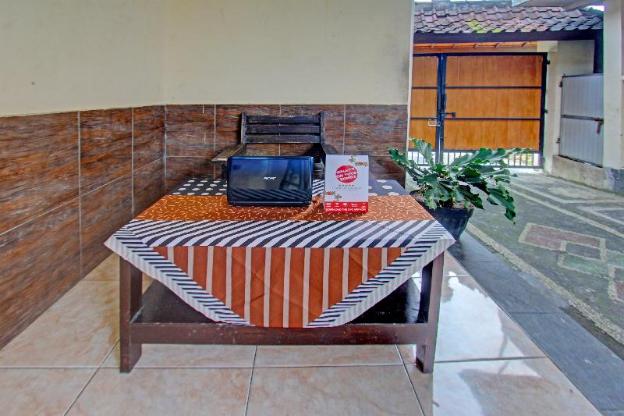 spot on 91981 diwi homestay