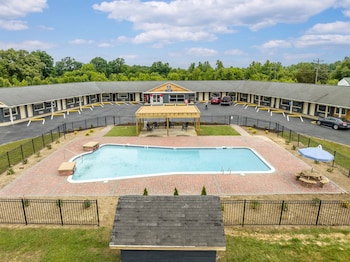 Crewe Boutique Inn,Nottoway>>Crewe,3 star