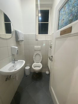 fg boutique hostel