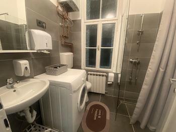 fg boutique hostel