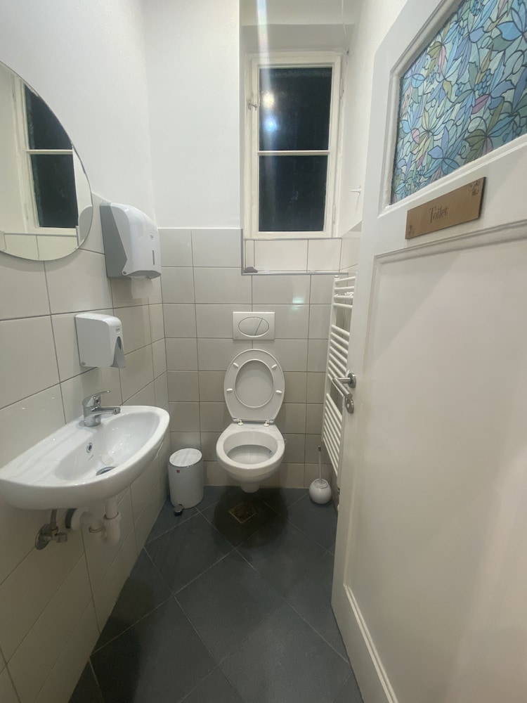 fg boutique hostel
