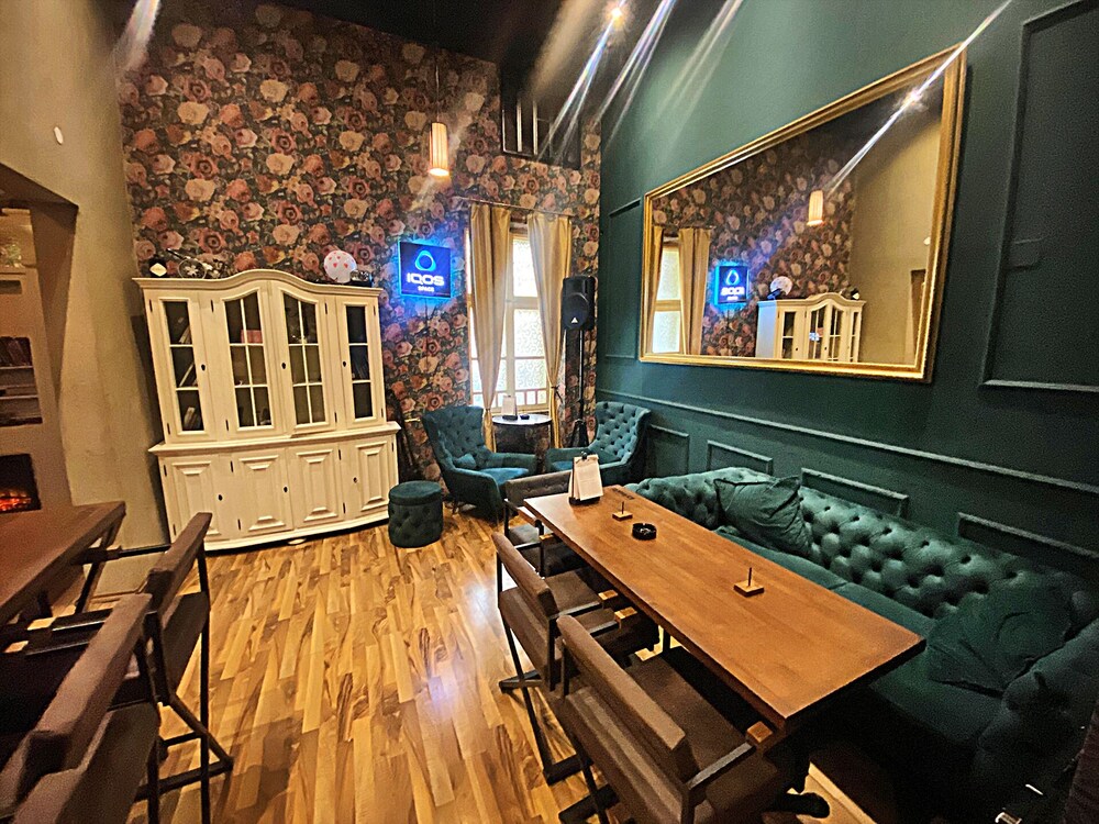 fg boutique hostel