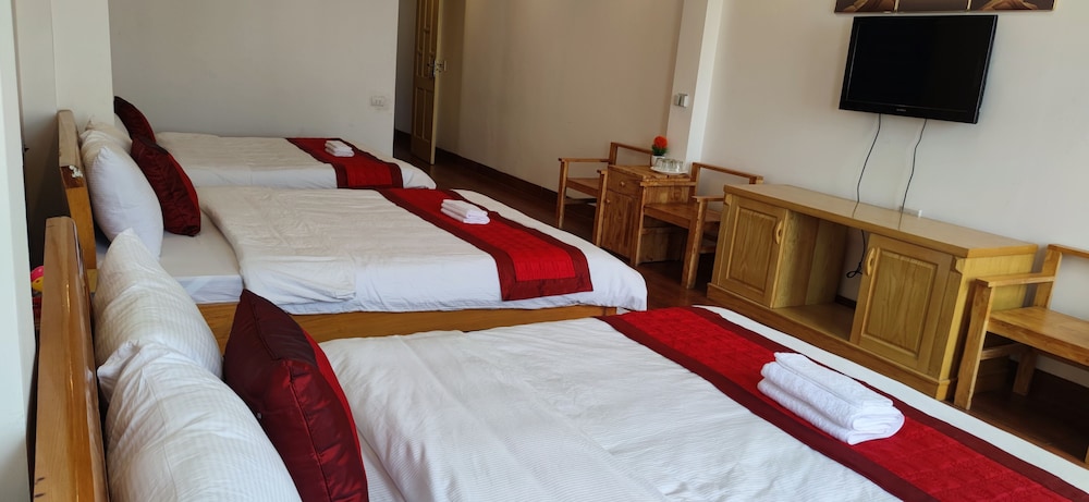 thanh huong 99 hotel noi bai