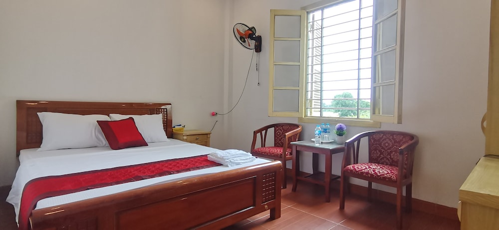 thanh huong 99 hotel noi bai