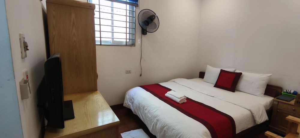 thanh huong 99 hotel noi bai