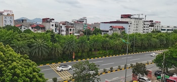 thanh huong 99 hotel noi bai