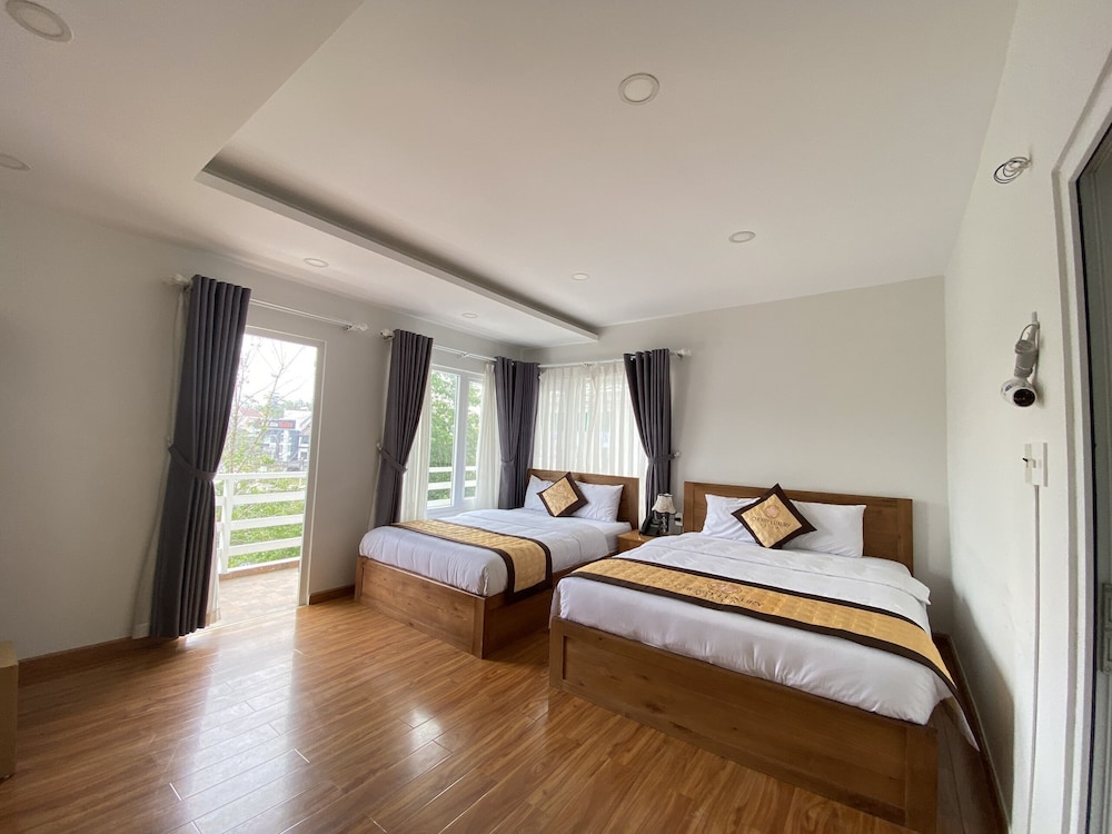 cherry luxury hotel