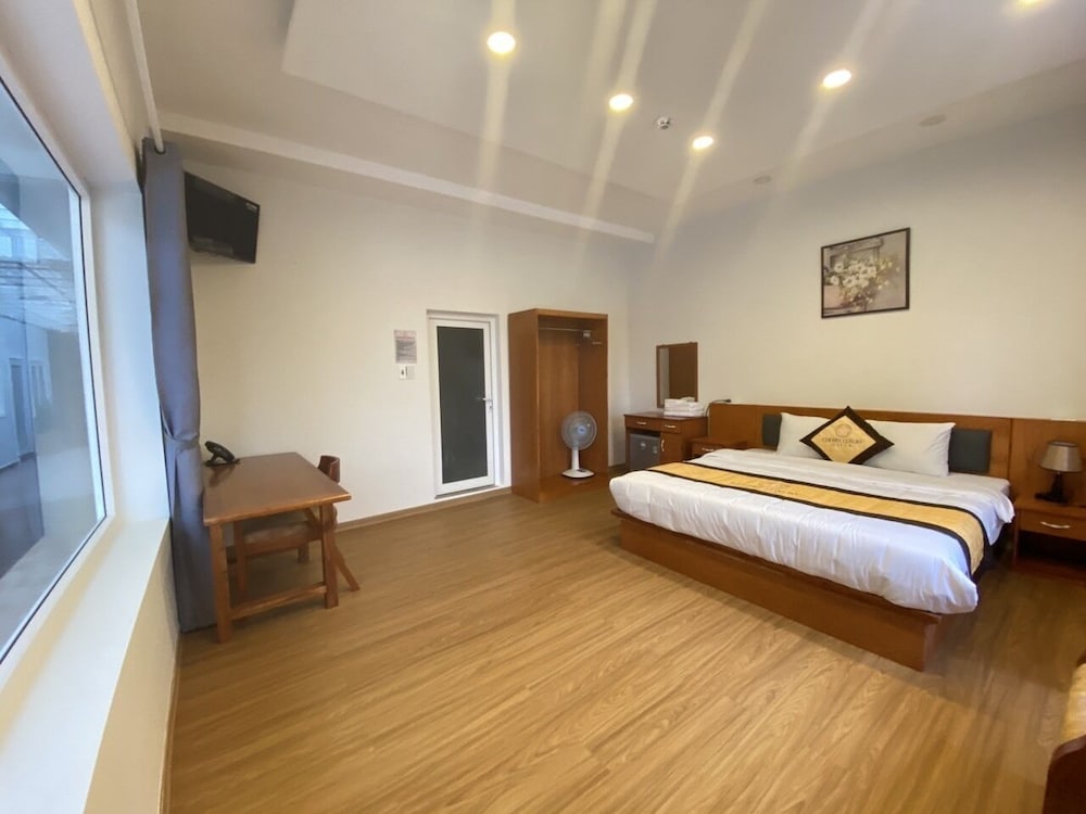 cherry luxury hotel