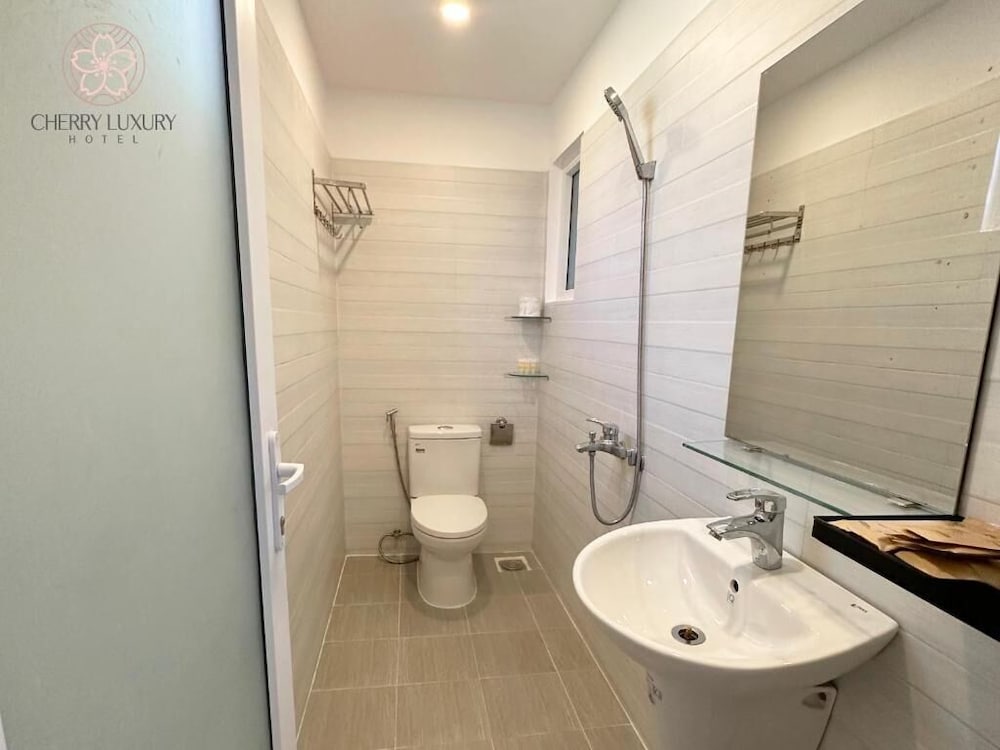 cherry luxury hotel