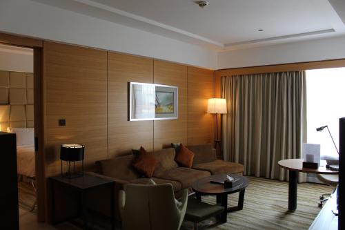 doubletree by hilton riyadh al muroj business gate