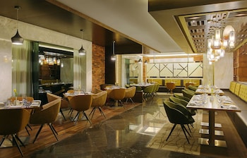 doubletree by hilton riyadh al muroj business gate