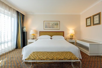 grand skylight hotel royal