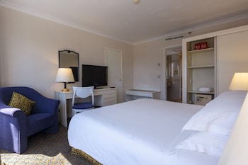 grand skylight hotel royal